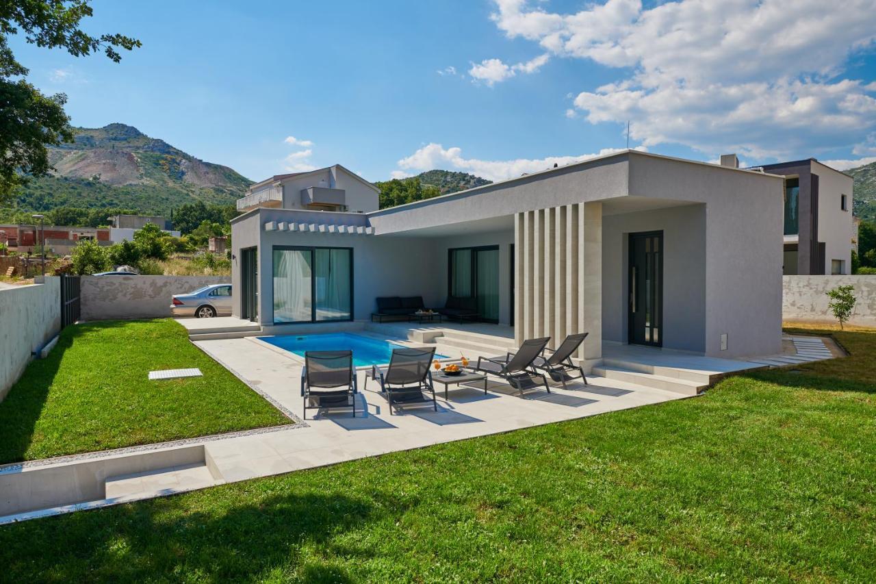 Villa Oasis - Your Luxury Home Away From Home Celopeci Eksteriør billede