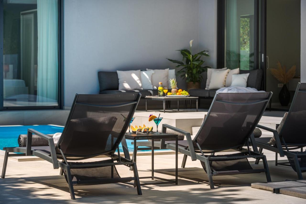 Villa Oasis - Your Luxury Home Away From Home Celopeci Eksteriør billede