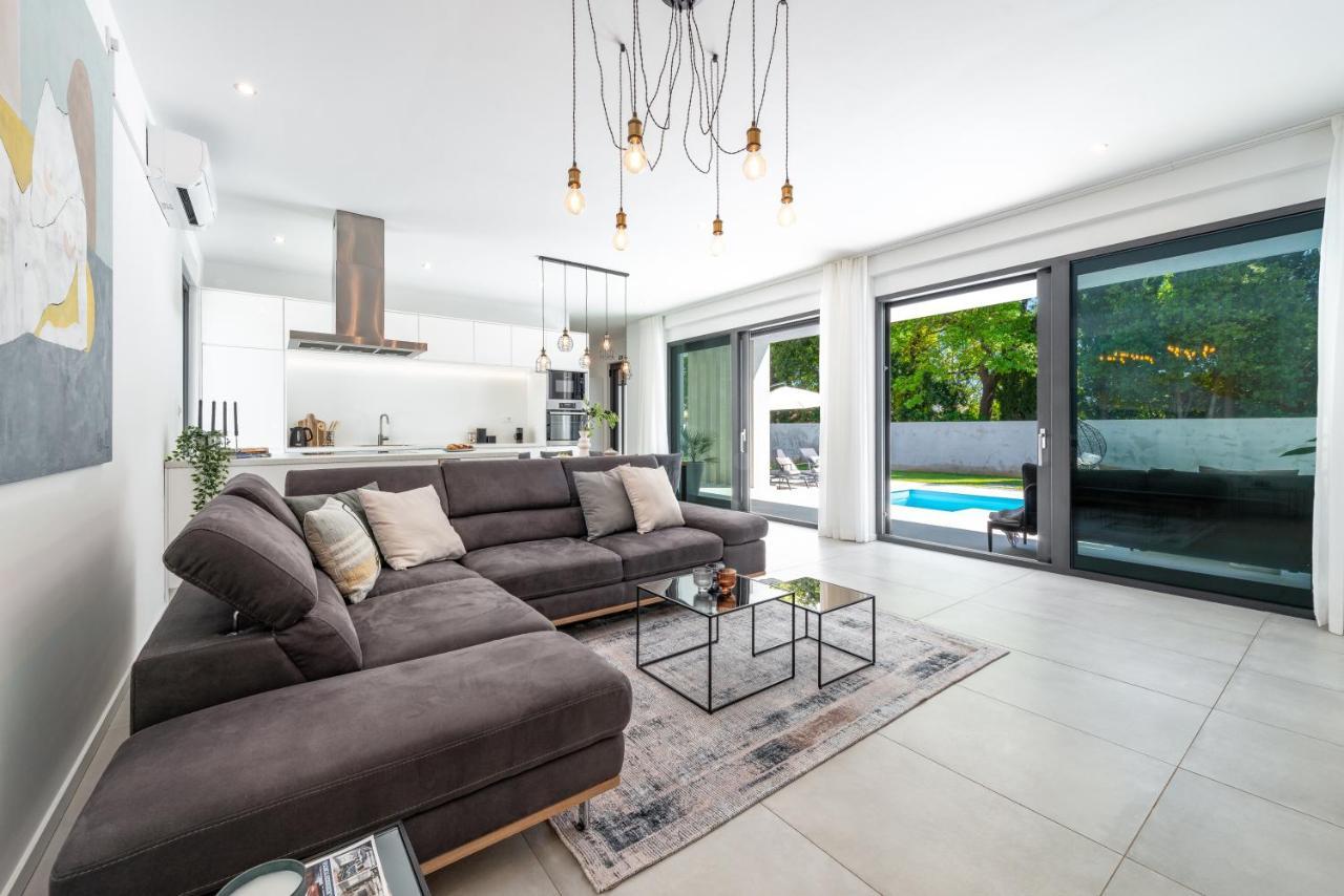 Villa Oasis - Your Luxury Home Away From Home Celopeci Eksteriør billede