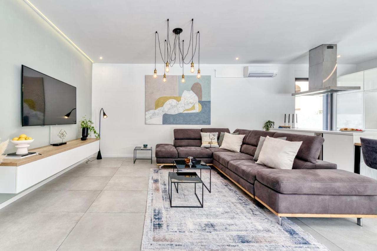 Villa Oasis - Your Luxury Home Away From Home Celopeci Eksteriør billede