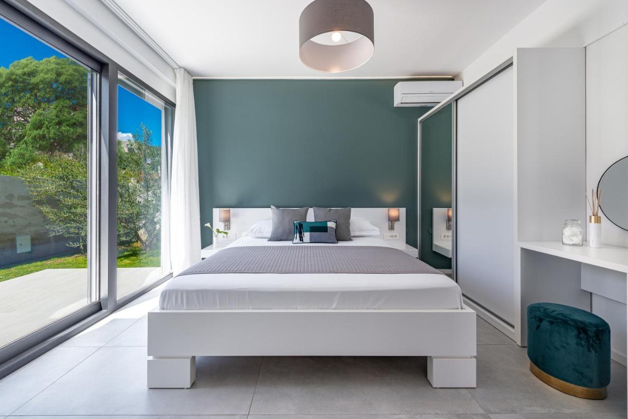 Villa Oasis - Your Luxury Home Away From Home Celopeci Eksteriør billede