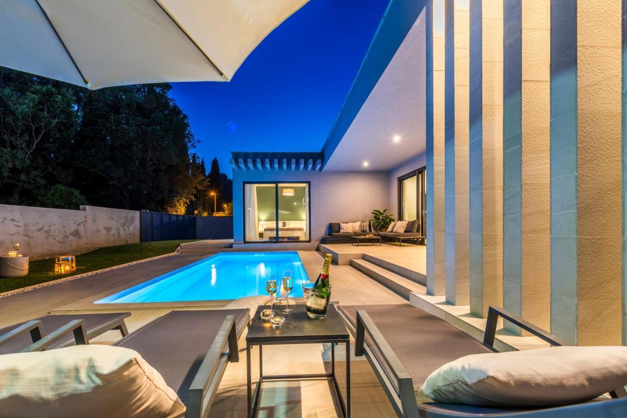 Villa Oasis - Your Luxury Home Away From Home Celopeci Eksteriør billede